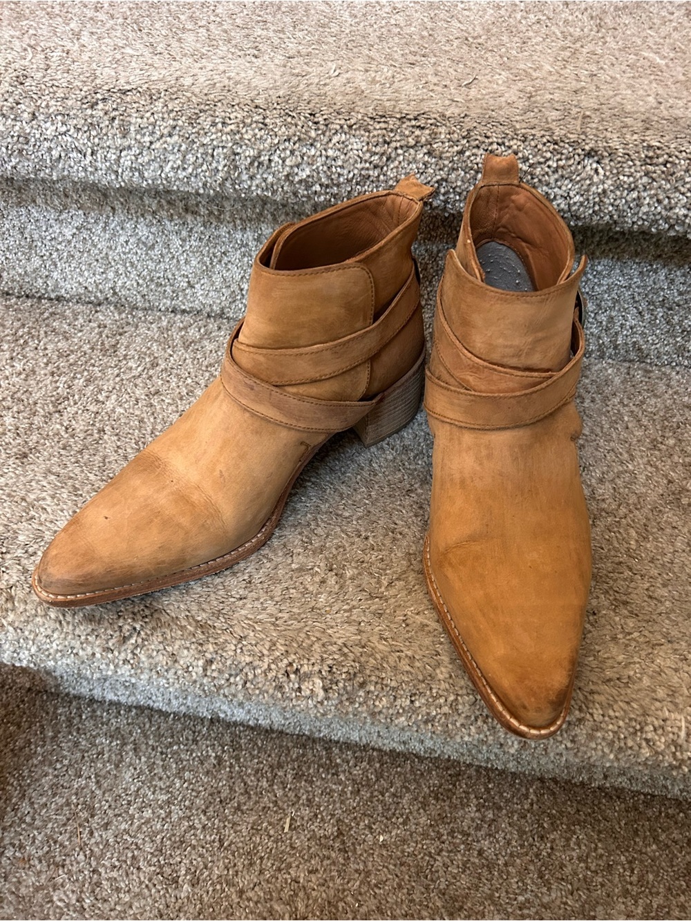 Free People Back Loop Tan Suede Leather Ankle Boots. Pointed Toe. Western. SZ 39 - Picture 3 of 9